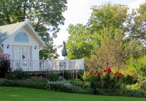 Enfield Manor Bed&Breakfast and Vacation Rental image 3